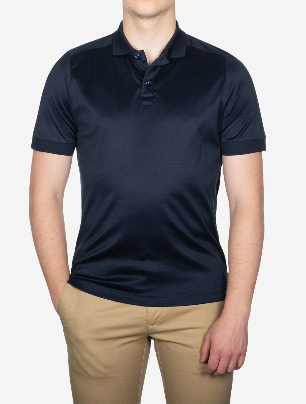 Marineblaues, kurzärmliges Poloshirt mit 2 Knöpfen