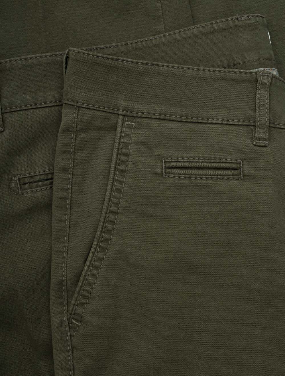 Everest Chino Green