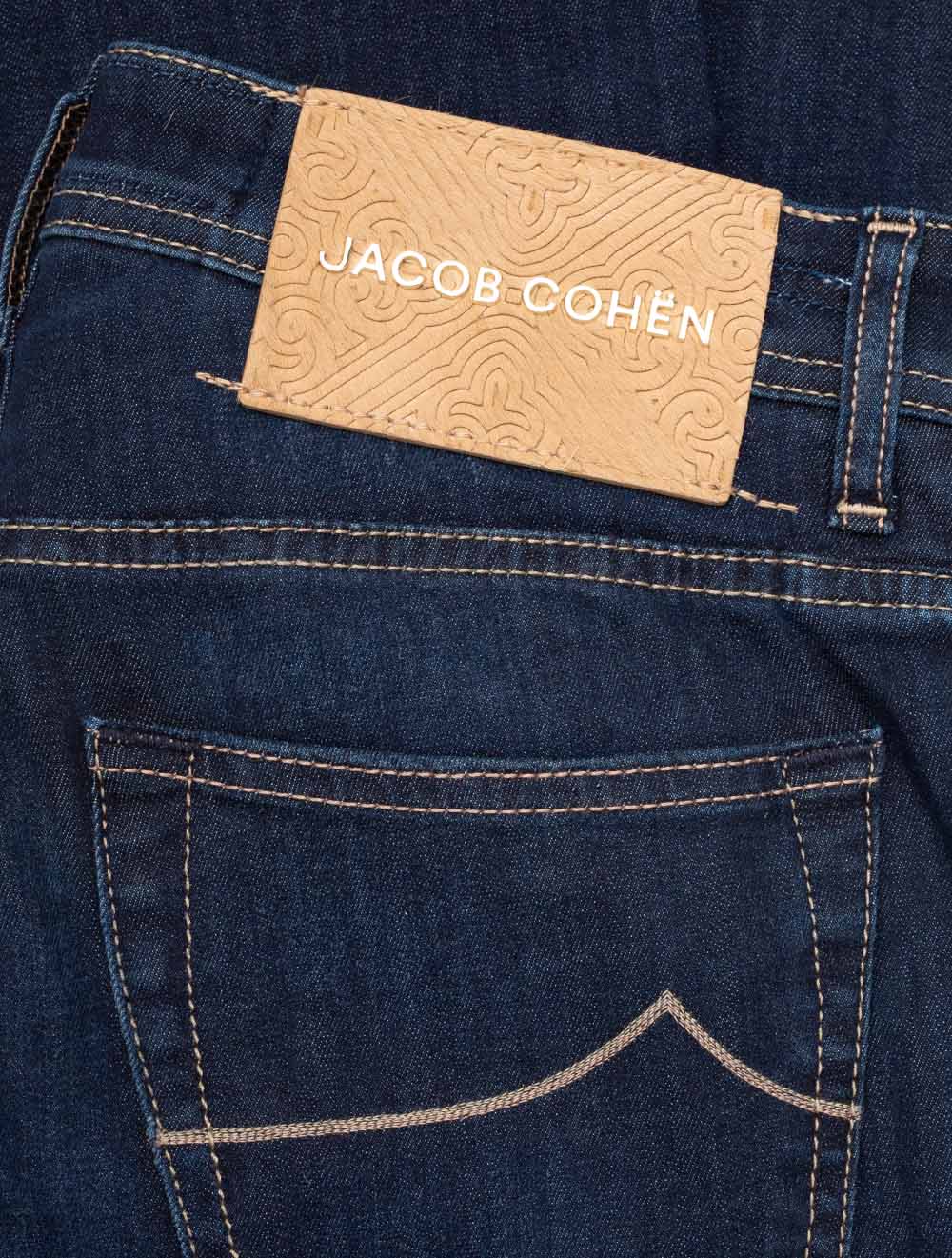 uqm0635p0010d761dE489jacob_cohen_nick_5_pocket_jeans_2.jpg