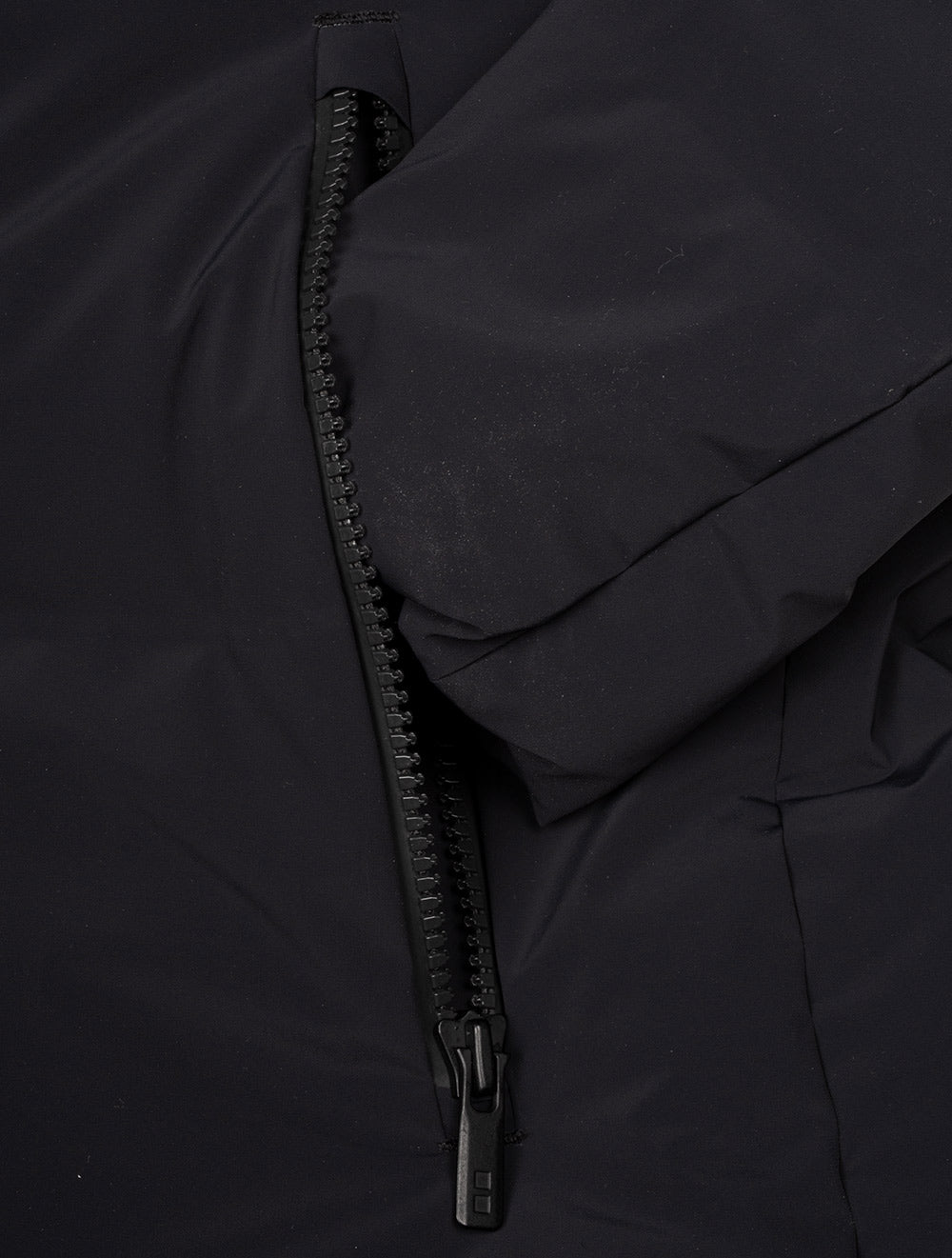 Ubr Titan Parka Black AI6