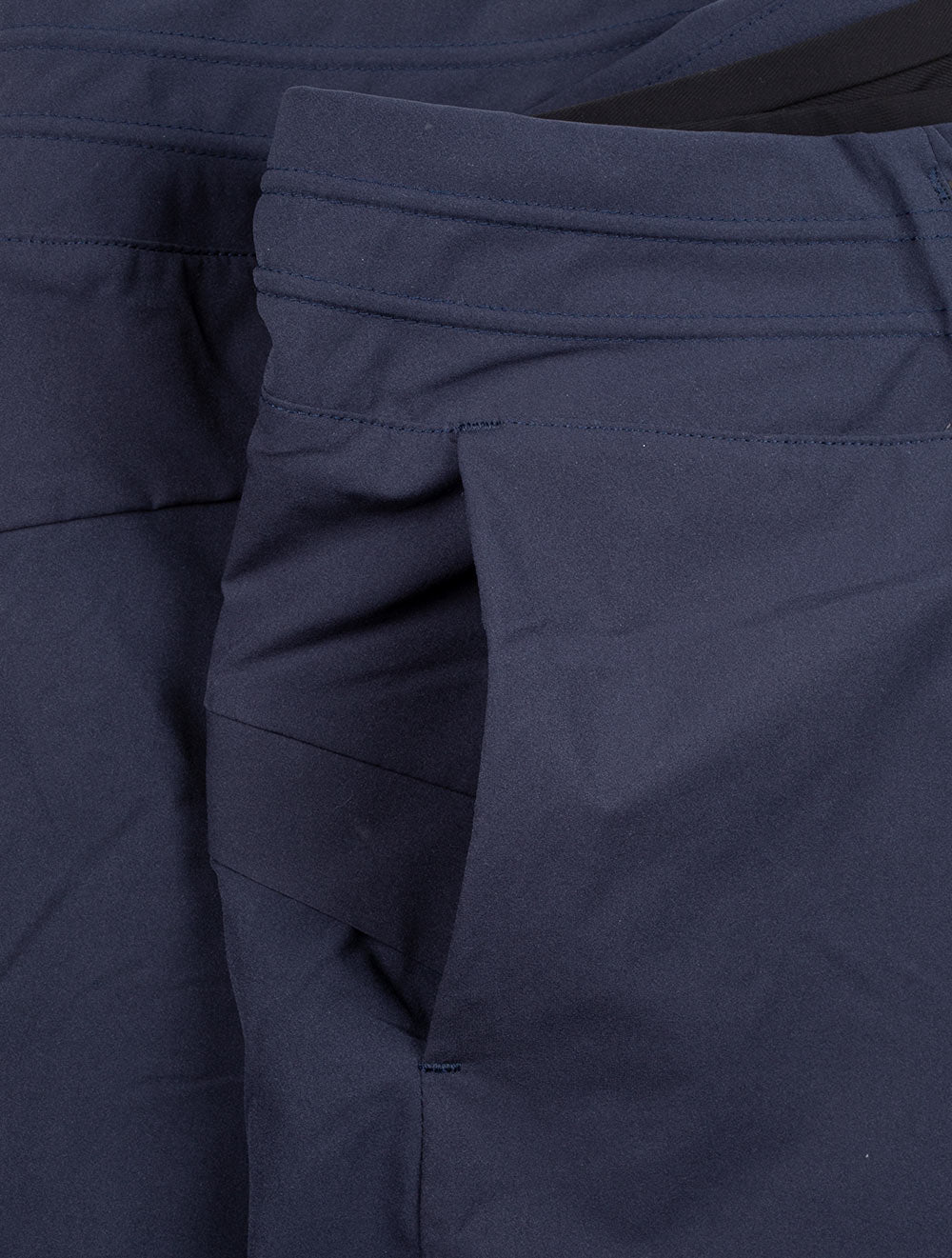 On-running Hybrid Shorts Navy AI2